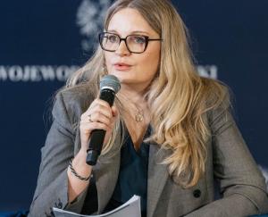 Kobiety są obecne w nauce. Dlaczego wciąż tak rzadko je dostrzegamy?